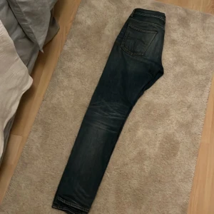 Tiger of Sweden  - Tiger of sweden,slim fit ,bra skick,30/34 Och passar dig som är runt 1,80