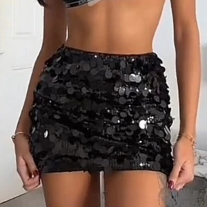 glitter kjol - helt ny aldrig använd💗