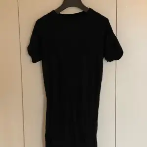Rick Owens Sysyphus double t-shirt. Purchased directly from Rick Owens store, flattering longer fit. In great condition, worn only a few times. 100% cotton, men’s size small. 