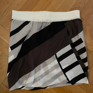 Rick Owens Buds - Rick Owens buds size 42 IT/38 DE. Skort style. Excellent condition, flattering fit.