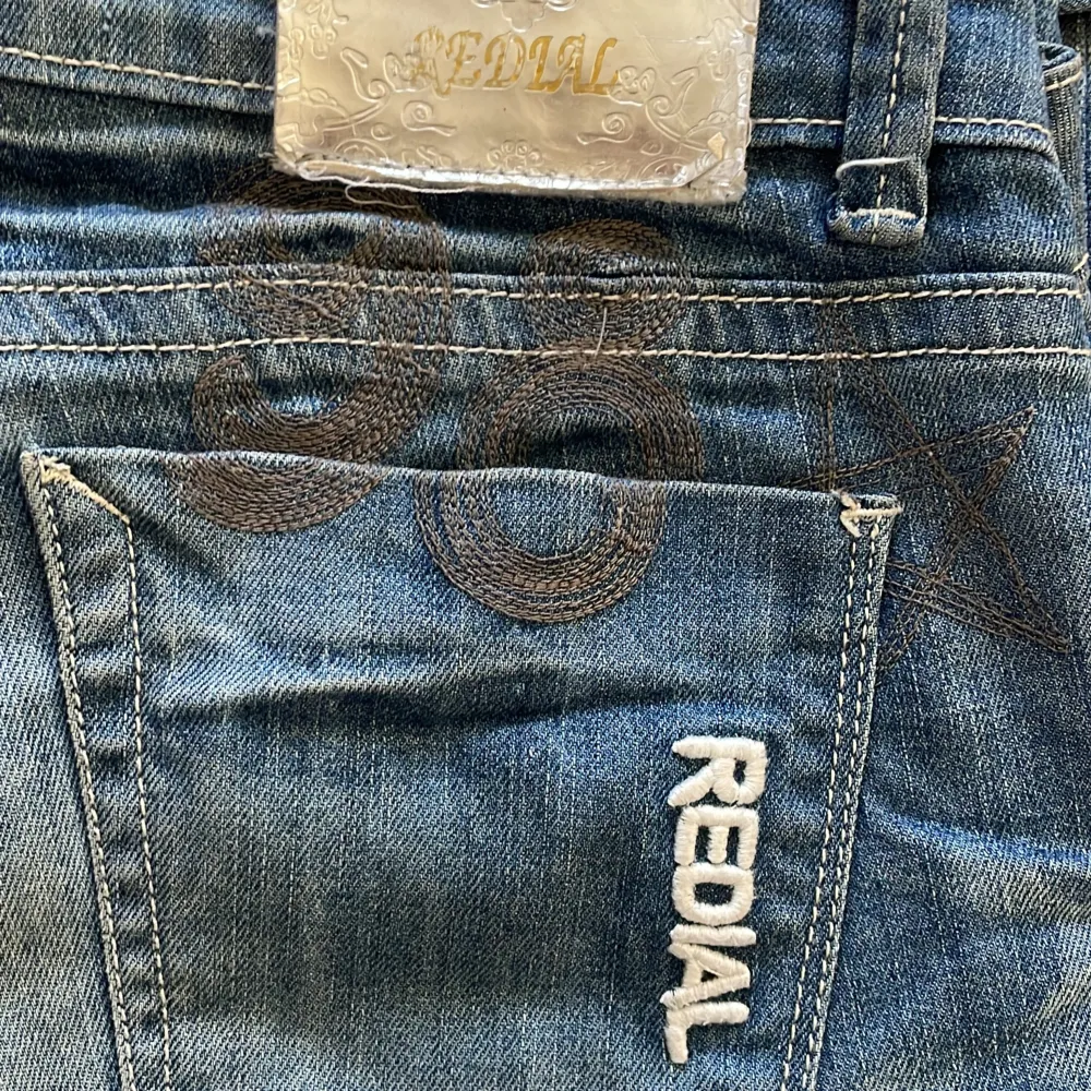 använd köp nu!💋 midja:83 innerben:84. Jeans & Byxor.