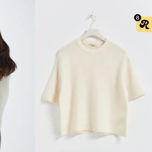 Stickad T-shirt - Säljer en superfin vit stickad T-shirt från Ginatricot. Köpt för ca 1,5 vecka sedan och Använd vid 1 tillfälle så super fint skick! Hör av er vid frågor