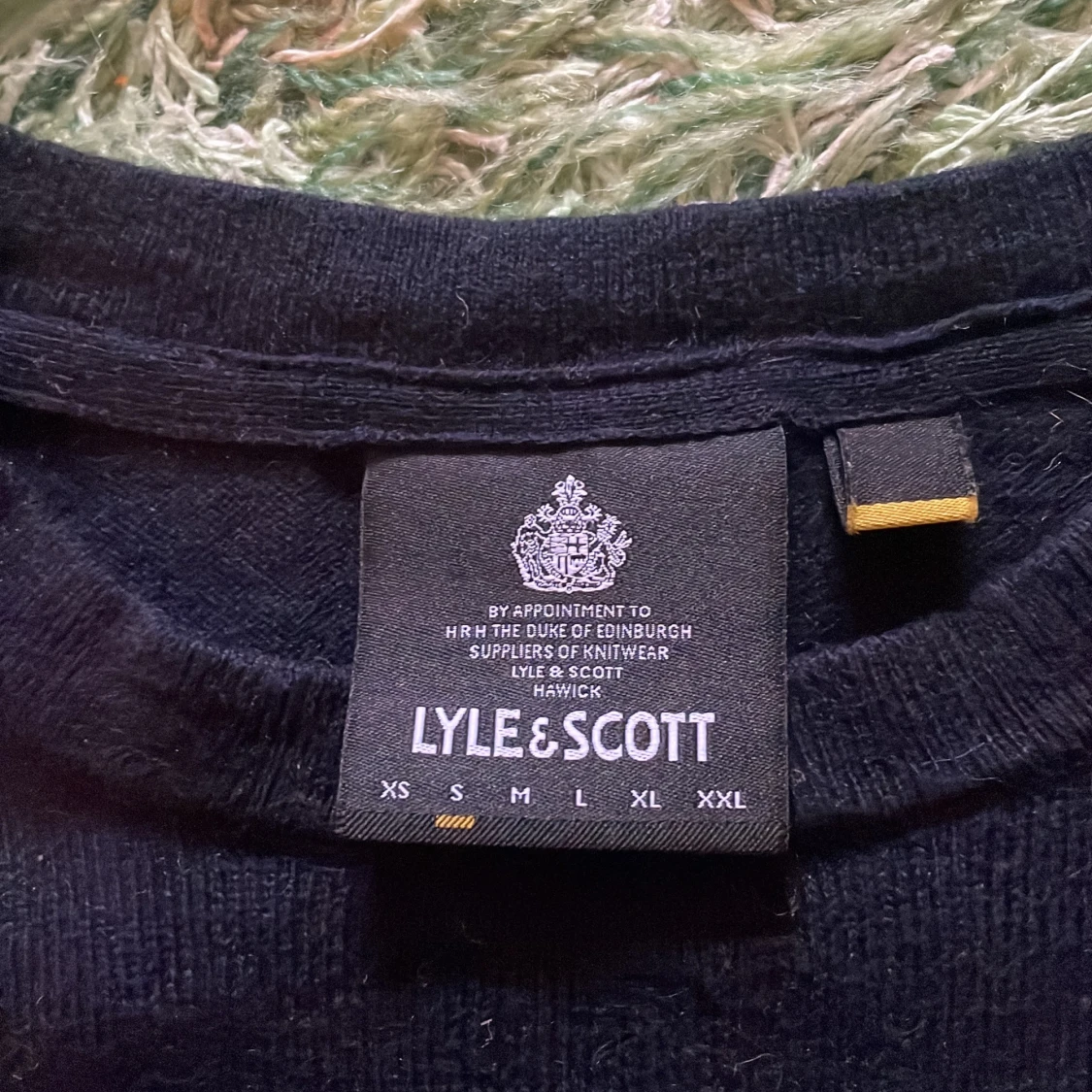 Marinblå tröja från Lyle & Scott - 91