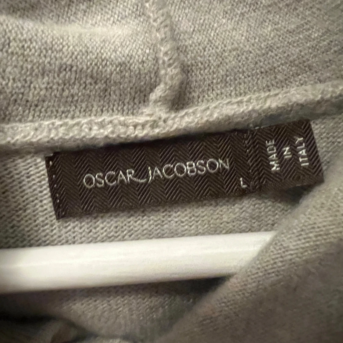 Grå hoodie från Oscar Jacobson - 90