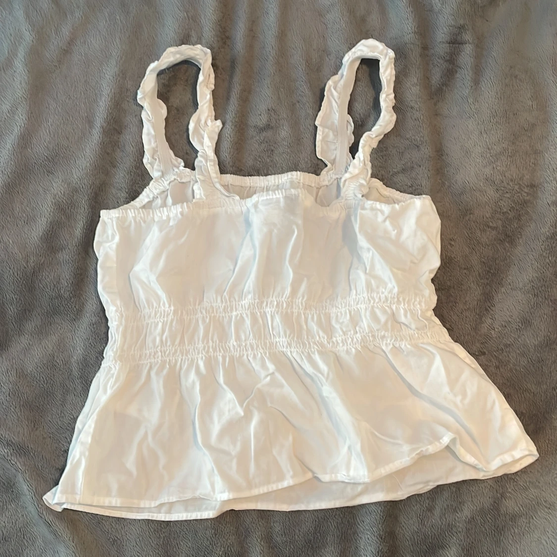 Vit ärmlös topp från H&M - 90