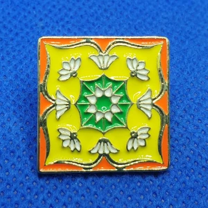 Pin - Mönster - Oanvänd pin mönster. ✨️Titta igenom alla mina upplagda och köp fler saker i bundle för att spara på frakten och få allt du köpt i ett och samma paket✨️