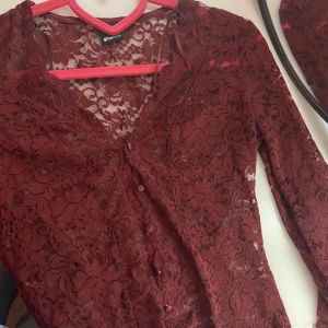 Spets tröja  - Jätte fin bara använd 1 gång 🩷