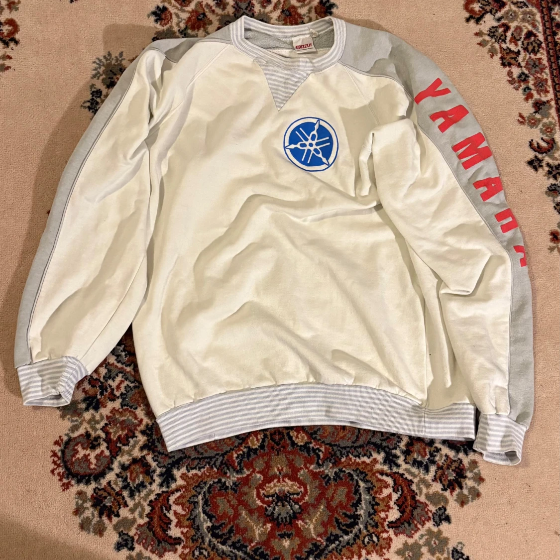 Yamaha puff print sweater