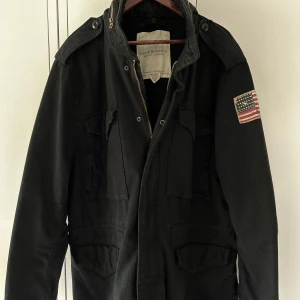 Ralph lauren, denim&supply field jacket - Bra skick, använd en gång. Storlek L men sitter som M