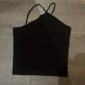 Svart topp - Superfin svart topp från Zara💕