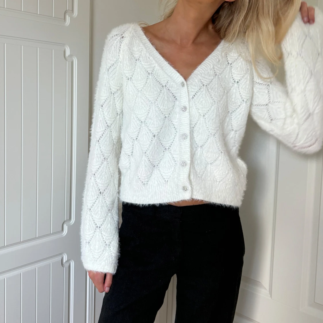 Vit stickad tröja  - 90