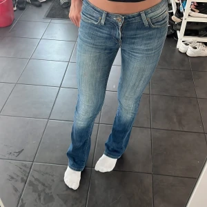 Lee bootcut jeans  - Super fina jeans bootcut low waist har ingen användning av dessa❤️