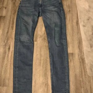 Slim fit jeans - Bra skicka, använts några få gånger