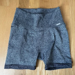 Gråa cykelbyxor - Gråa cykelbyxor från Aimn 