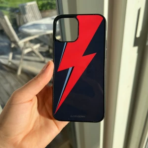 Mobilskal  iPhone 12/12 PRO - Fint skal som passar iPhone 12/12 PRO⚡️