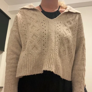 Stickad - Fint skick, men använd. 