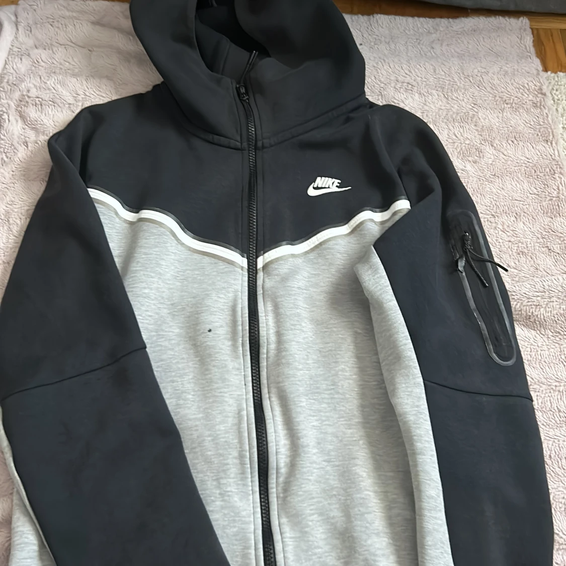 Nike tech