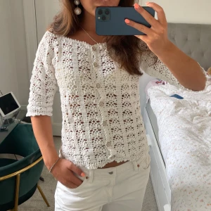 Snygg kofta!  - Jättefin virkad kofta!