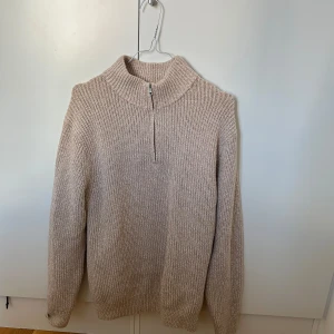 Uniqlo kofta - Mycket bra skick