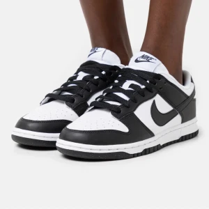 Nya Nike Low Nike - Strl 40,5 nya använda en eller två ggr, pris kan diskuteras💕