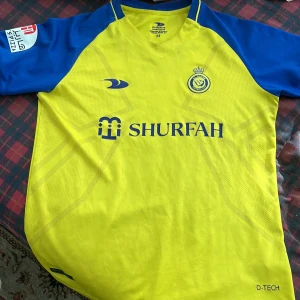 Alnassr Tröja - I Bra Skick. Storlek M. 
