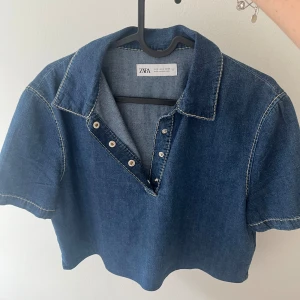 Cool jeansskjorta  - Från zara i nyskick och skönt material 