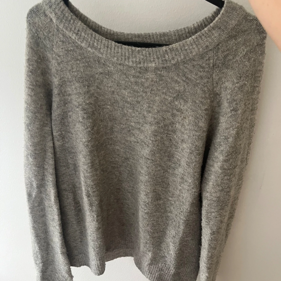 Mysig stickadtröja  - 90