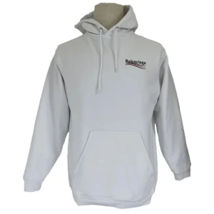 Balenciaga - Vit Balenciaga hoodie. I fint skick. Är i storlek S. 