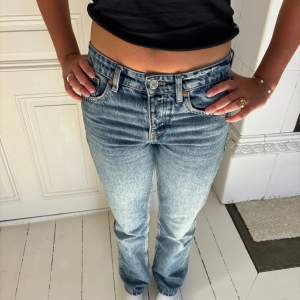 Zara midrise straightleg jeans i bra skick