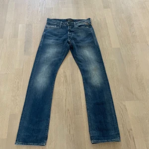 Replay Jeans - Tja! Säljer mina feta jeans från märket replay |strolek 29/32| passform Slim. Ställ frågor om det är något du undrar över!