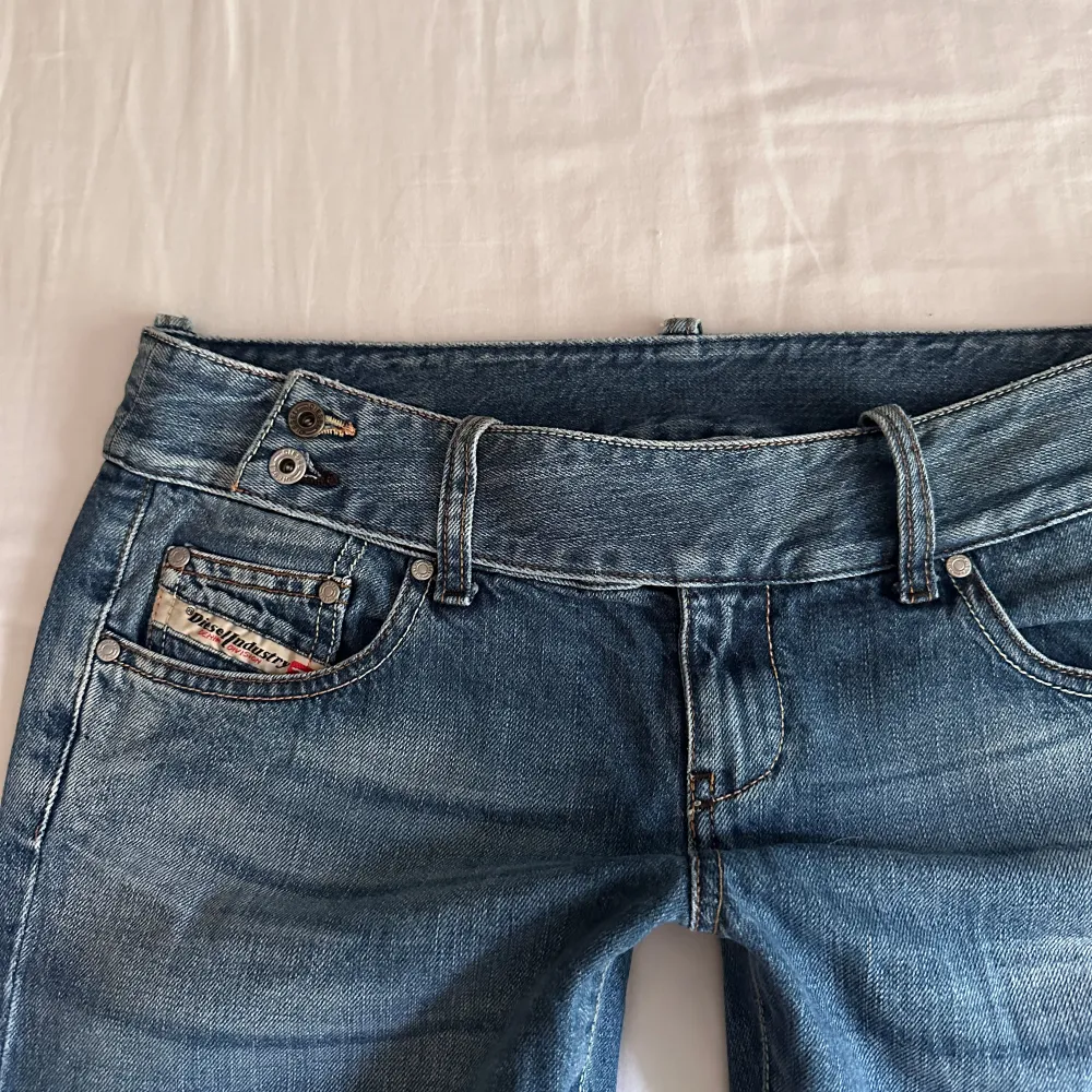 Vintage från Diesel💓midja 41 innerben 84 jae 165. Jeans & Byxor.