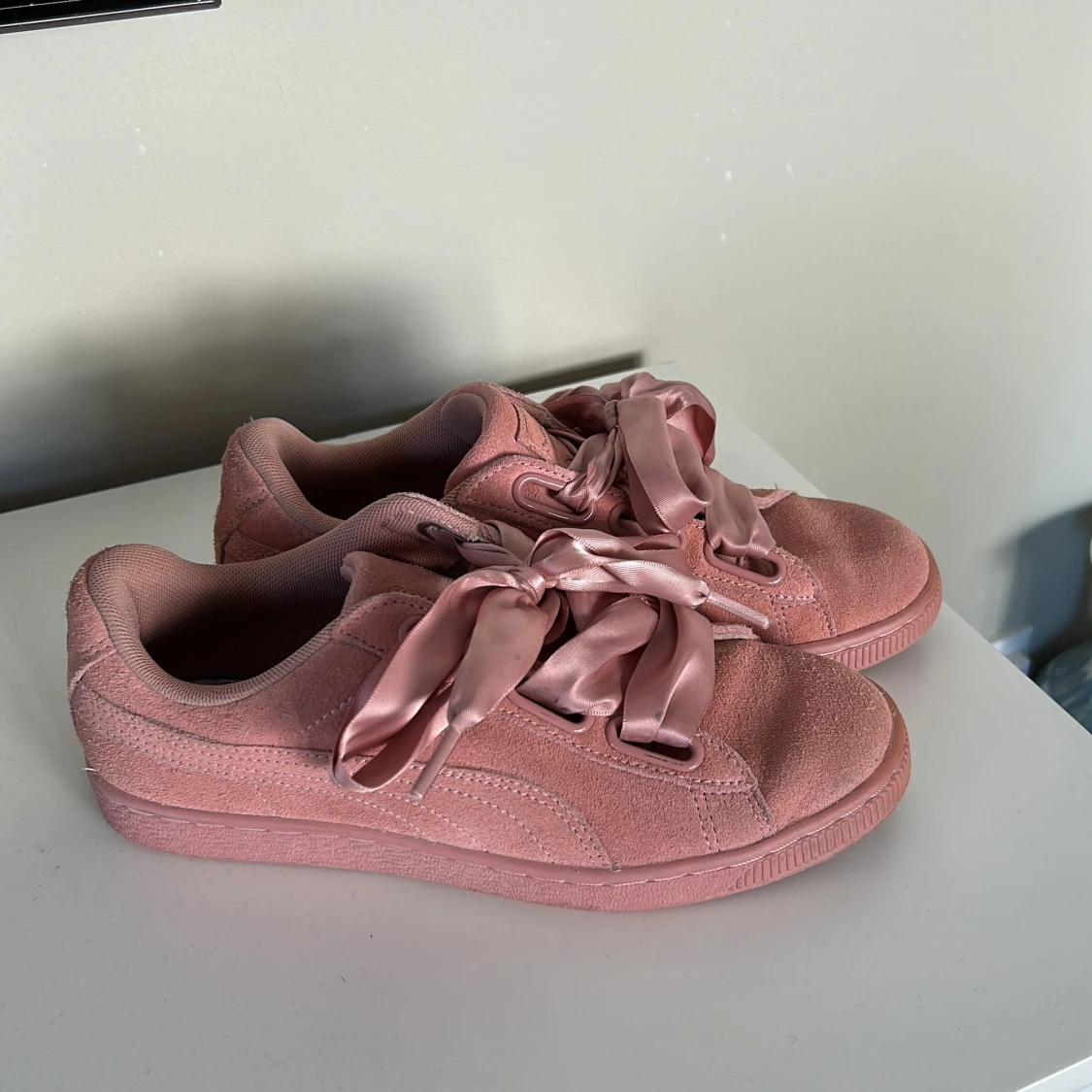 Rosa sneakers från Puma