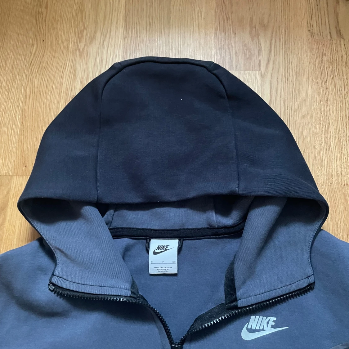 Mörkblå nike tech - 93