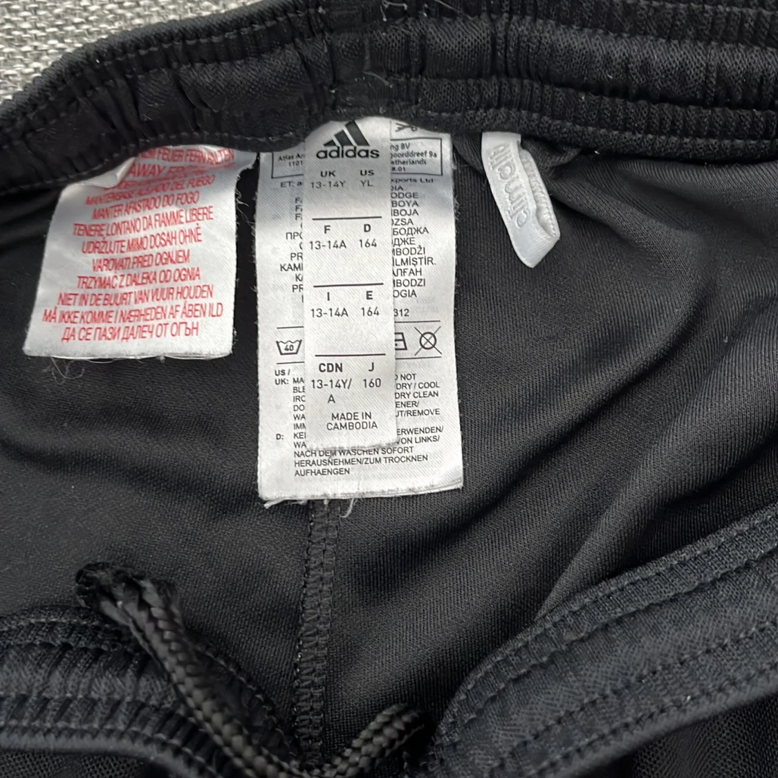 adidas tränings shorts - 92