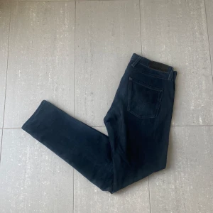 Replay Anbass Hyperflex Jeans  - Säljer nu dessa svarta replay Anbass Hyperflex Jeans, skriv för fler bilder/frågor🙌🏼