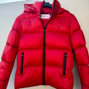 Calvin Klein jacka - Världens snyggaste höst / vinterjacka i super fint skick!🫶🏻