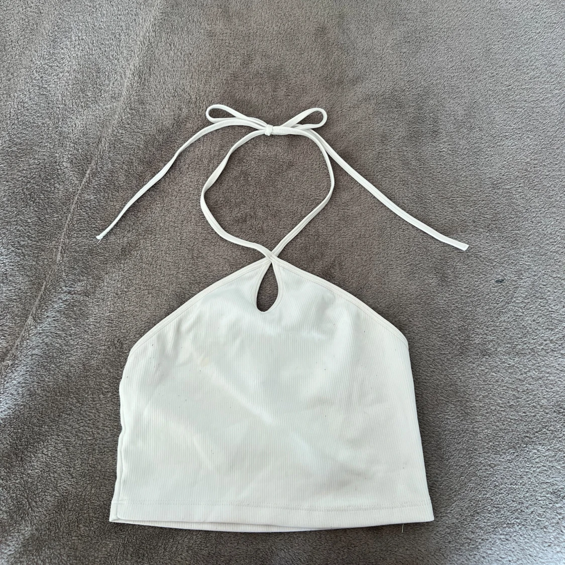 Vit ribbad halterneck topp