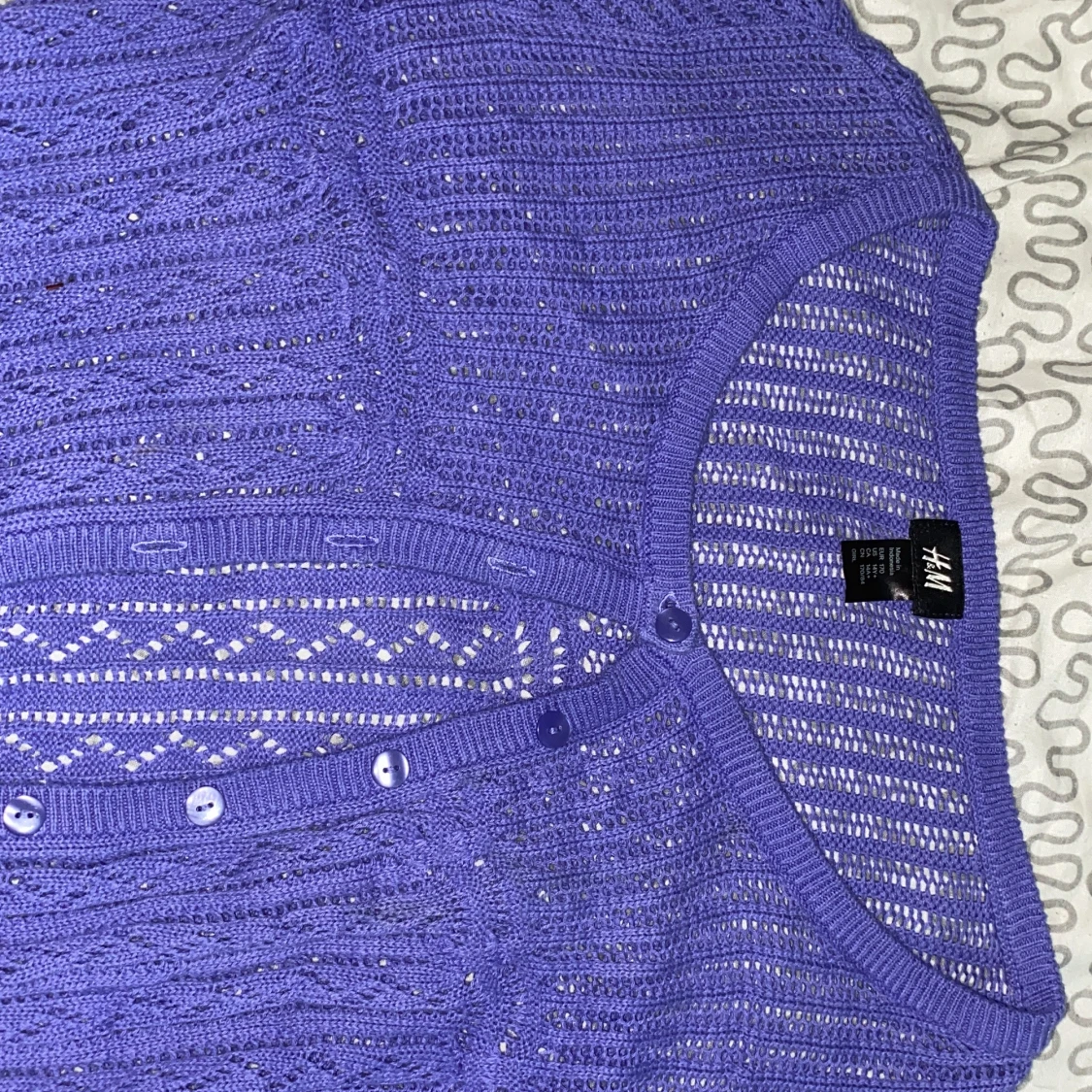 Lila stickad kofta - 93