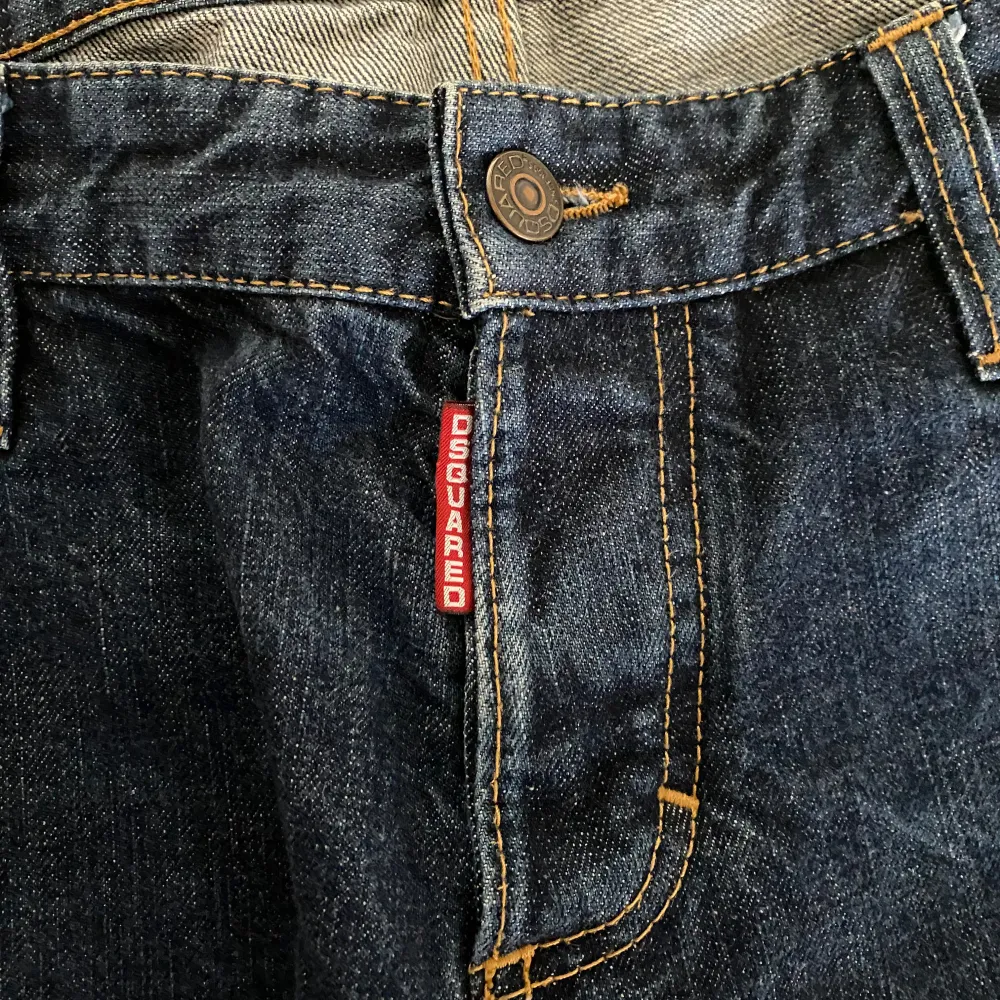 Jeans från Desquare2 i fint skick! Storlek 52/L herrmodell🤩 . Jeans & Byxor.