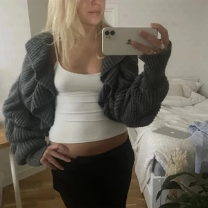 Volangkofta - Superfin kofta med volanger💗lånade bilder