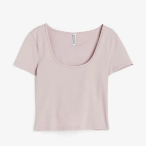 Rosa kort tshirt  - Använd endast 1 gång💕