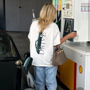 T-shirt  - Storlek M. Oanvänd med lappar 