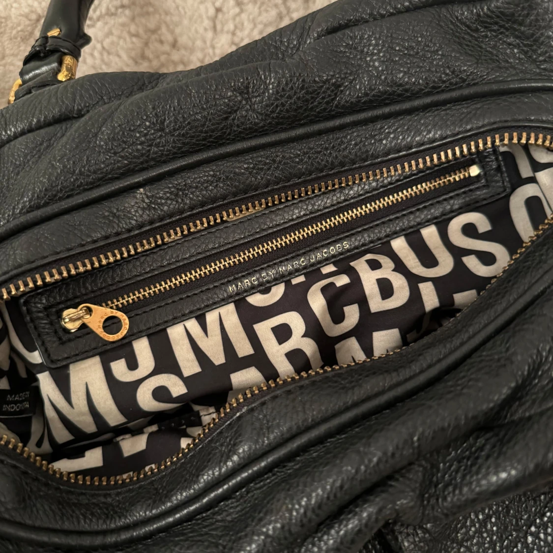 Svart Marc Jacobs väska - 92