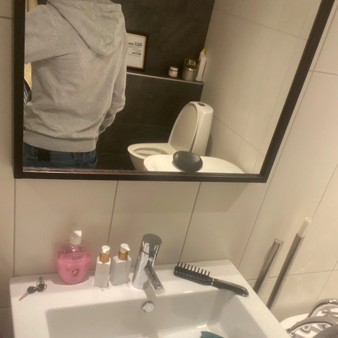 Grå peakperformance hoodie  - 91