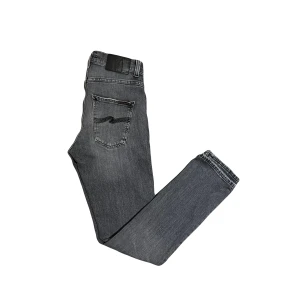 Nudie jeans - Riktigt feta grå nudie jeans. Modell Grim Tim. Storlek 29/32. Pris kan diskuteras