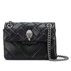 INTRESSEKOLL kurt geiger väska - INTRESSEKOLL på min skit snygga handväska från Kurt Geiger🖤Kan tänka mig sälja den för runt 1000 kr, då jag köpte den för 2600 och den är i fint skick🖤 Hör av er vid intresse eller om ni vill ha fler/egna bilder på väskan 💗