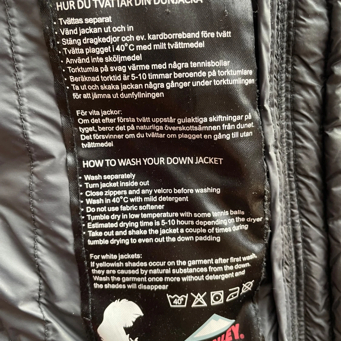 Svart quiltad dunjacka från McKinley - 3