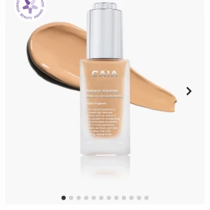 CAIA dewy drops🤍 - Säljer dessa dewy drops från Caia i färgen 30W (ljus-medium mens varm underton) helt oanvända, säljer pga fel nyans för mig. 