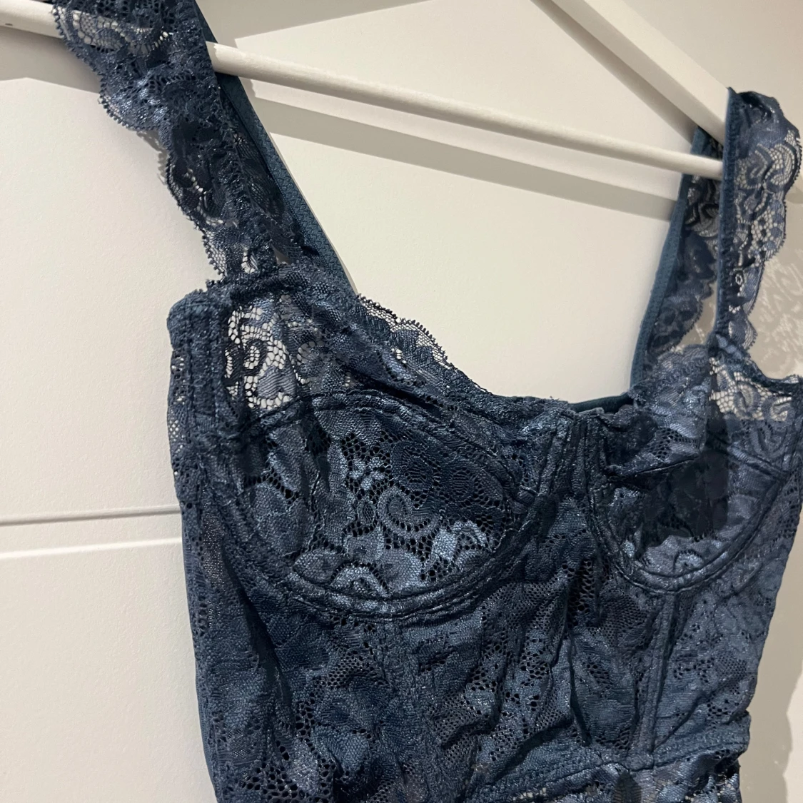 Blå/grå spetskorsett från NA-KD - 90