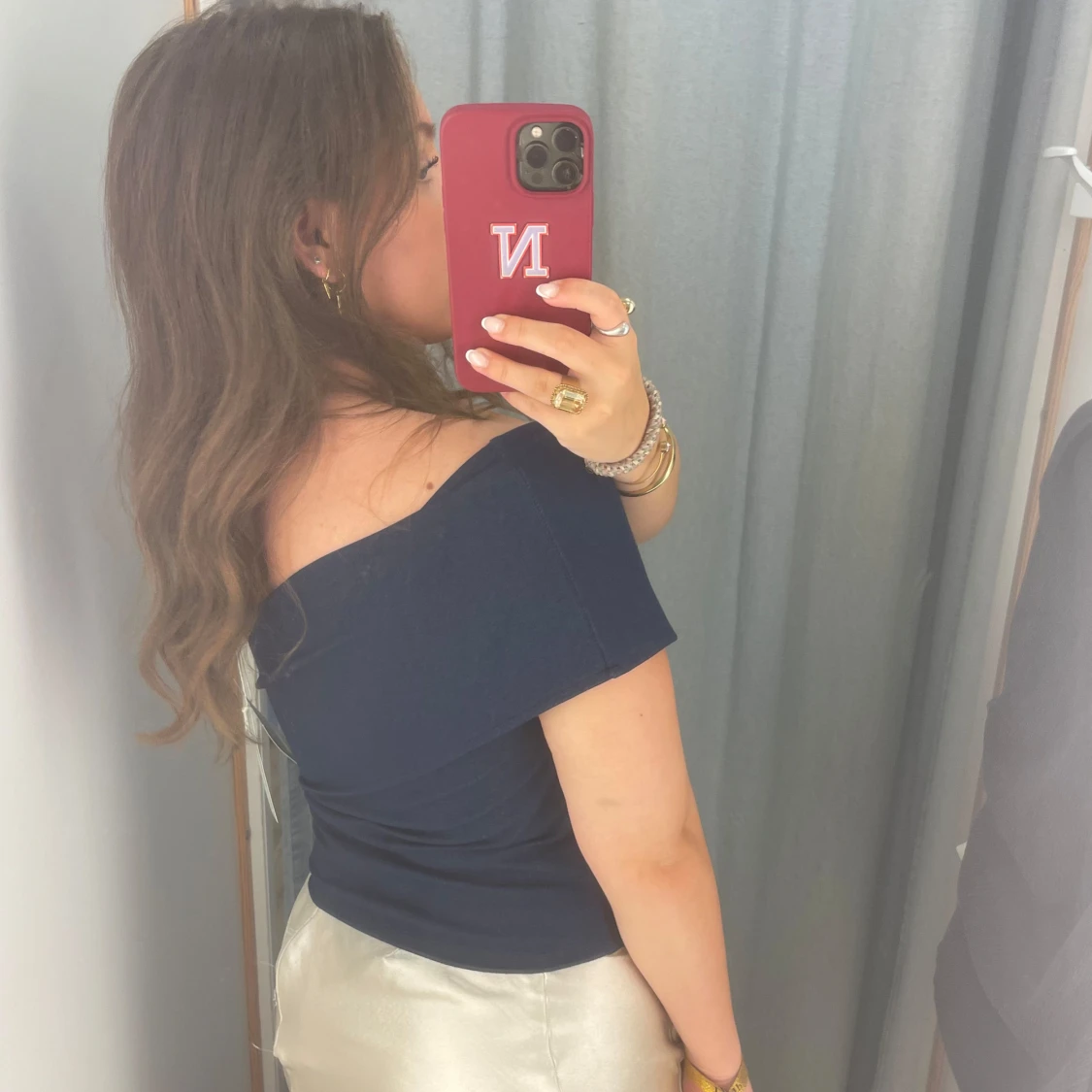 Mörkblå offshoulder topp - 90